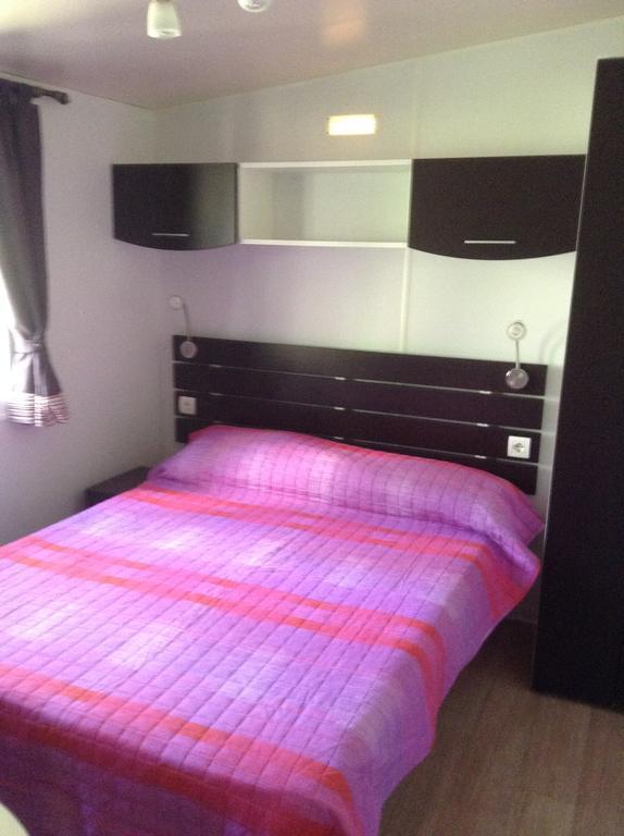 Camping Pineta Hotel Urbino Luaran gambar